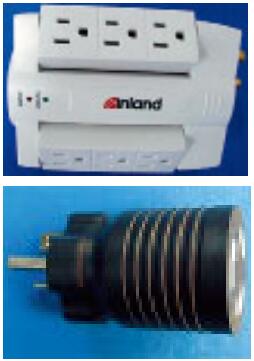 標準	適用范圍	特點	產品舉例	圖例 UL498-2007插頭和插座	預期連接到分支電路上的額定電流不超過200A，額定電壓不超過600V的插頭、插座、軟線連接器、輸入插頭、連接軟線的電流分接器、電熨斗和器具插頭	適用產品種類繁多，試驗項目齊全，其標準結構既是按檢驗項目分，同時又按產品類別分，曾現多層次的標準結構，試驗項目和產品類別交錯和重復出現，有些試驗項目因產品類別的差異而有所不同	插頭、插座、軟線連接器、輸入插頭、連接軟線的電流分接器、電熨斗和器具插頭，該類產品通常都帶有接線端子或端頭	UL498-2007插頭和插座 UL498A-2008電流分接器和轉換器