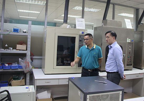 參觀實驗室 參觀實驗室