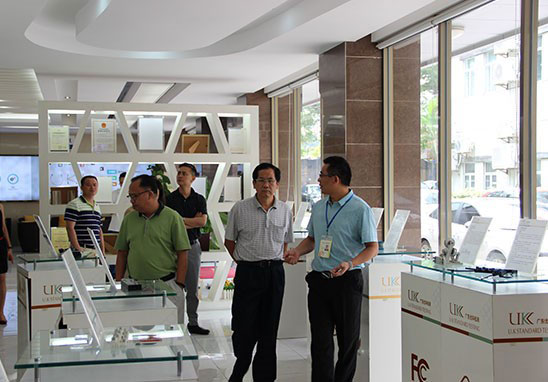 東莞市科協領導參觀-5.jpg 東莞市科協領導參觀-5.jpg