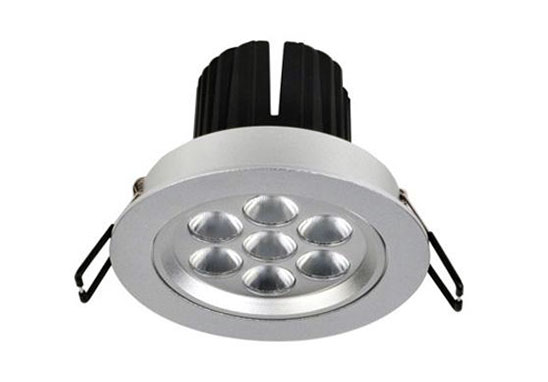 自鎮流LED燈EN62560測試