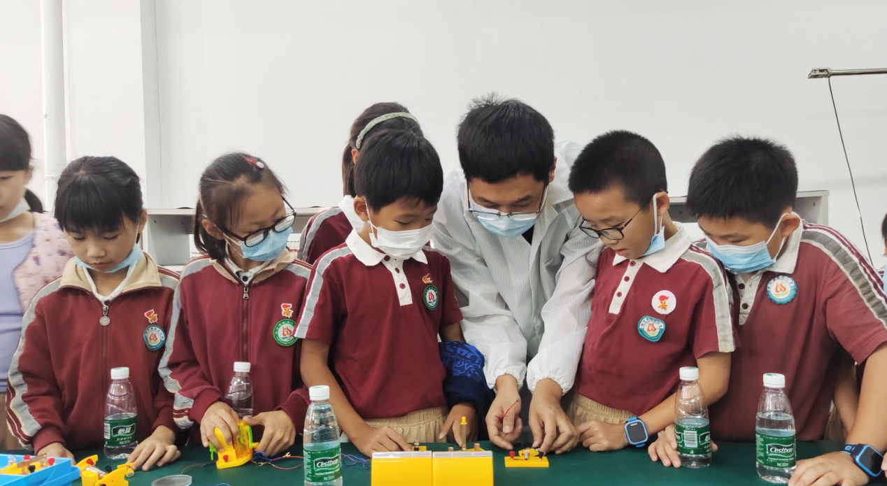 “弘揚(yáng)科學(xué)精神,普及科學(xué)知識(shí)”優(yōu)科科普開(kāi)放日及檢測(cè)體驗(yàn)活動(dòng) “弘揚(yáng)科學(xué)精神,普及科學(xué)知識(shí)”優(yōu)科科普開(kāi)放日及檢測(cè)體驗(yàn)活動(dòng)