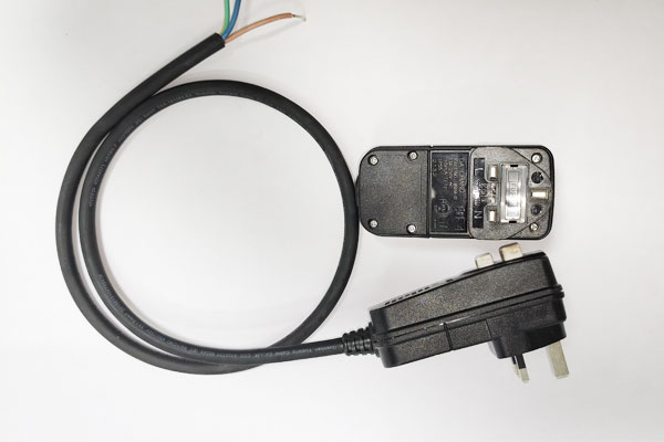 帶線插頭 帶線插頭