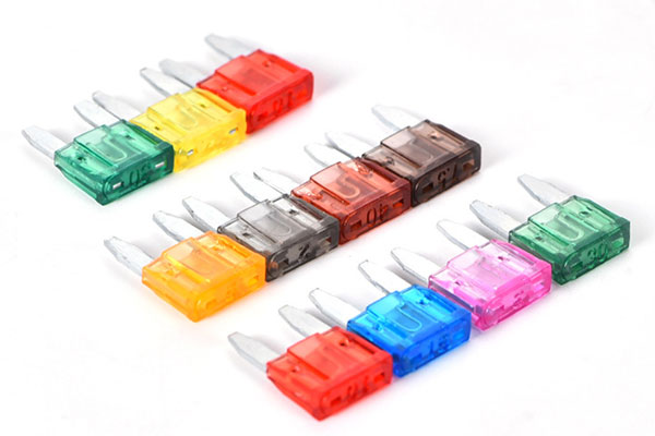 新能源汽車保險(xiǎn)絲認(rèn)證第三方檢測機(jī)構(gòu)、實(shí)驗(yàn)室