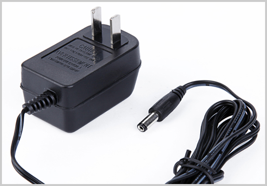 線性電源適配器.jpg 線性電源適配器.jpg