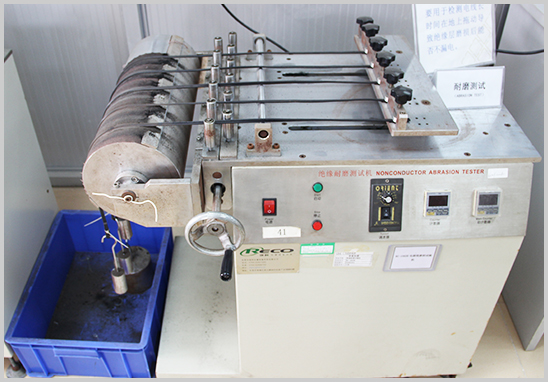 電線電纜絕緣耐磨試驗機構.jpg 電線電纜絕緣耐磨試驗機構.jpg