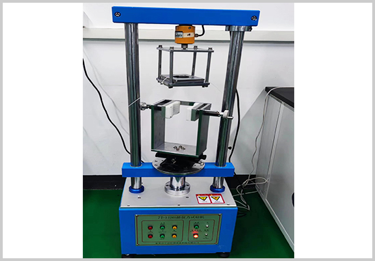 連接器插拔力測試機構.jpg 連接器插拔力測試機構.jpg