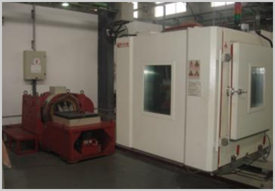 電子電器電振動臺.jpg 電子電器電振動臺.jpg