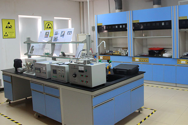 防靜電檢測實驗室.jpg 防靜電檢測實驗室.jpg