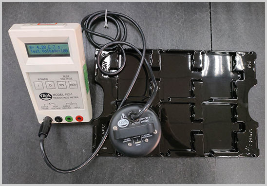 吸塑盤表面電阻測試.jpg 吸塑盤表面電阻測試.jpg