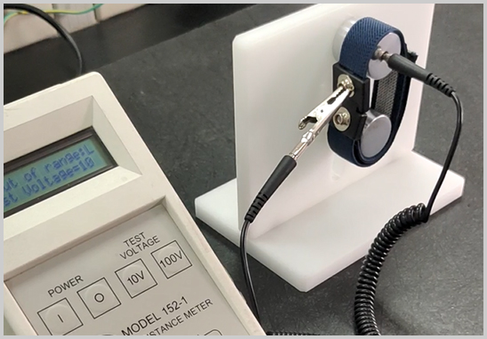 防靜電手環檢測實驗室.jpg 防靜電手環檢測實驗室.jpg